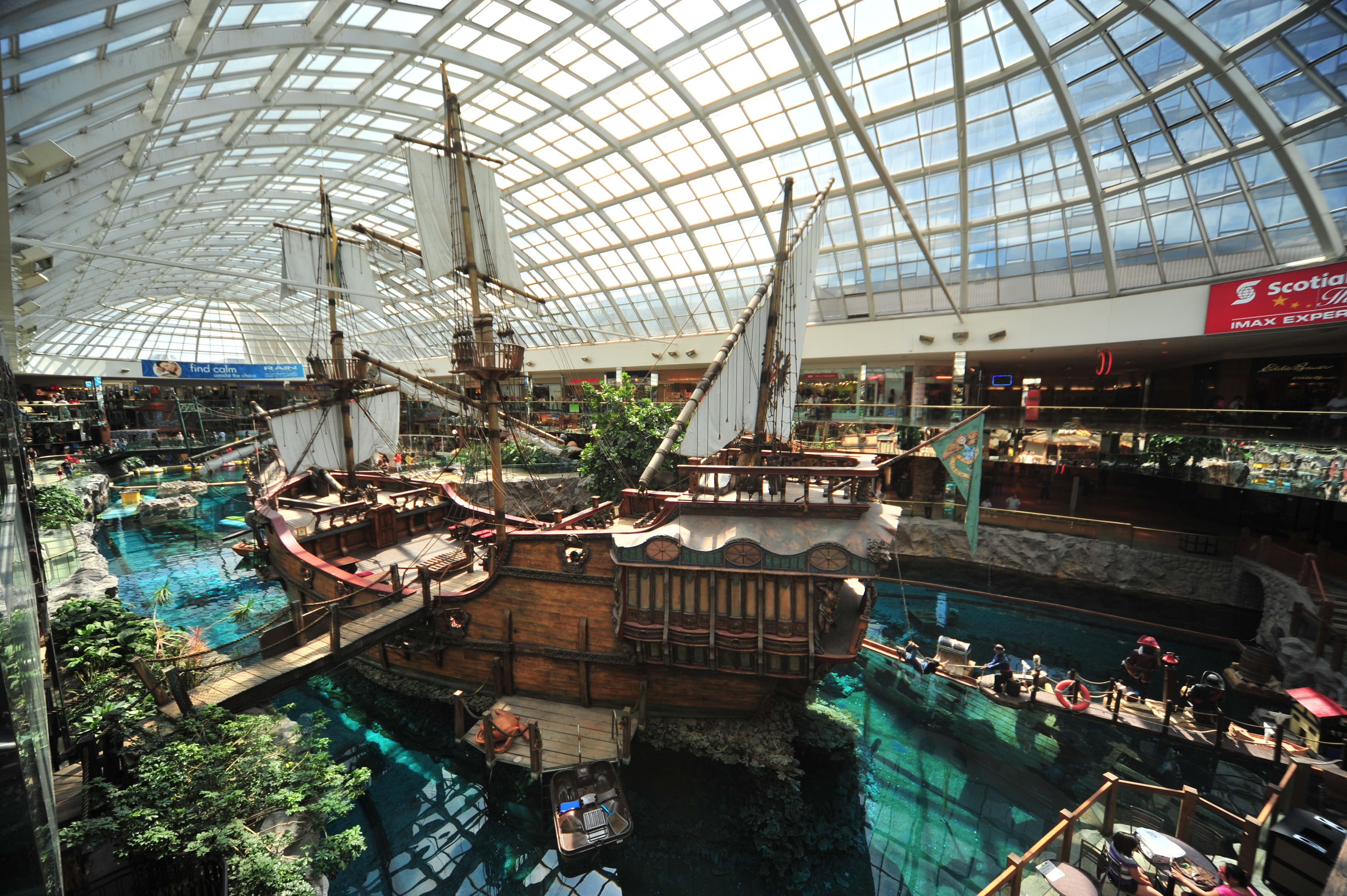 10 of the world's largest, most jaw-dropping shopping malls - The
